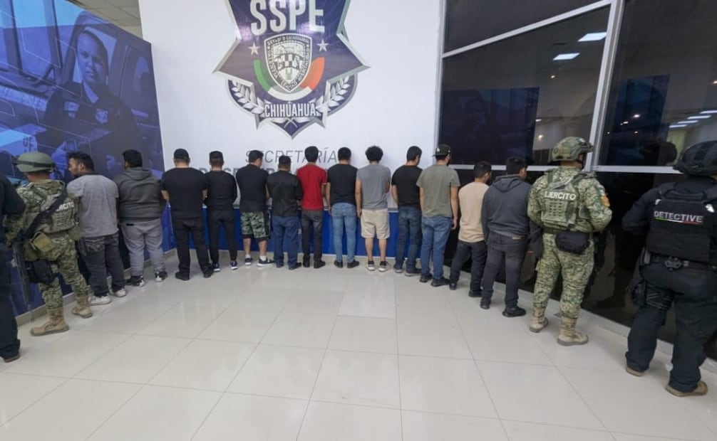 Rescatan a 15 migrantes privados de la libertad en Ciudad Juárez, Chihuahua; caen cinco implicados.
Foto: Especial.