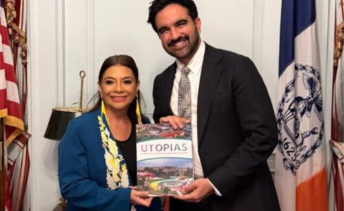 Clara Brugada le dijo a Zohran Mamdami que pueden mandar a sus equipos aquí a conocer las utopías. 21/09/2026. | Foto:  Foto: Facebook: Clara Brugada.