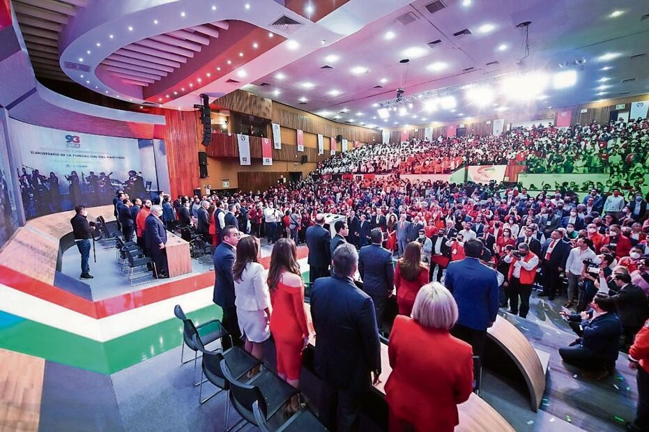 La Asamblea Nacional del PRI define hoy si da luz verde a Alejandro Moreno para reelegirse Foto: Especial 