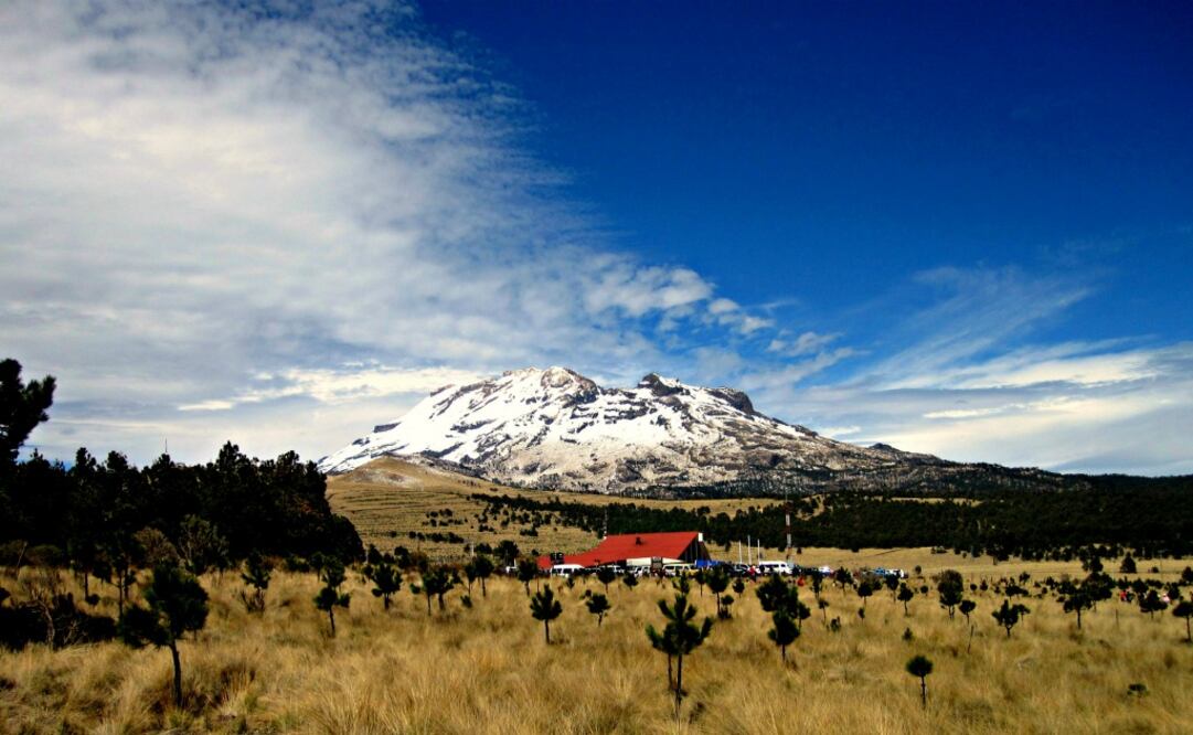  Iztaccíhuatl, a una hora con 20 minutos del Distrito Federal  (Foto: Haakon Krohn)