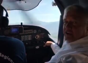AMLO viaja otra vez en avioneta, ahora a La Yesca