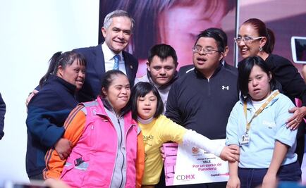 Integran a trabajadores con Síndrome de Down a gobierno de CDMX