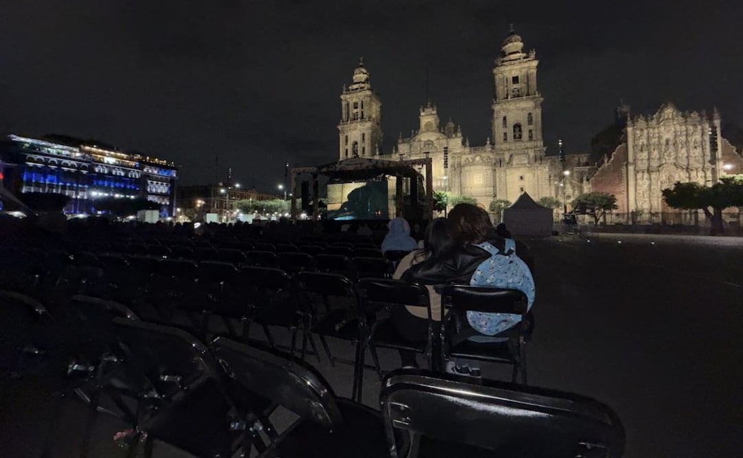 Exhibición del filme "Frankenstein" (Netflix, 2025) de Guillermo del Toro en el Zócalo de la Ciudad de México, el 22 de febrero de 2026. Foto: César Olivares / EL UNIVERSAL