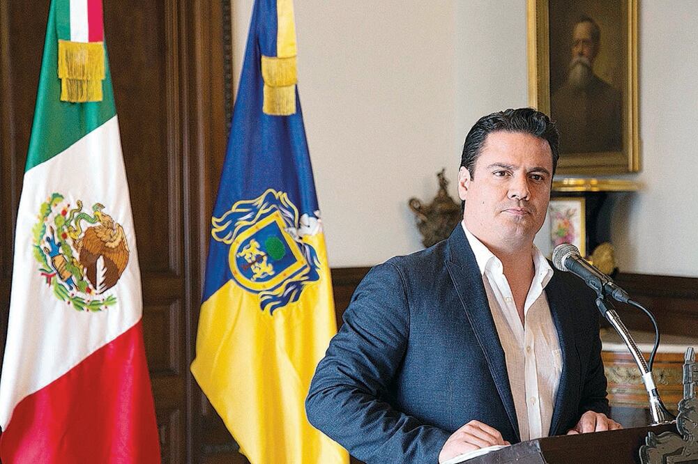 El gobernador de Jalisco, Aristóteles Sandoval, pidió al Congreso que no excl uya su propuesta del debate, ya que se busca una plena austeridad (ARCHIVO EL UNIVERSAL)