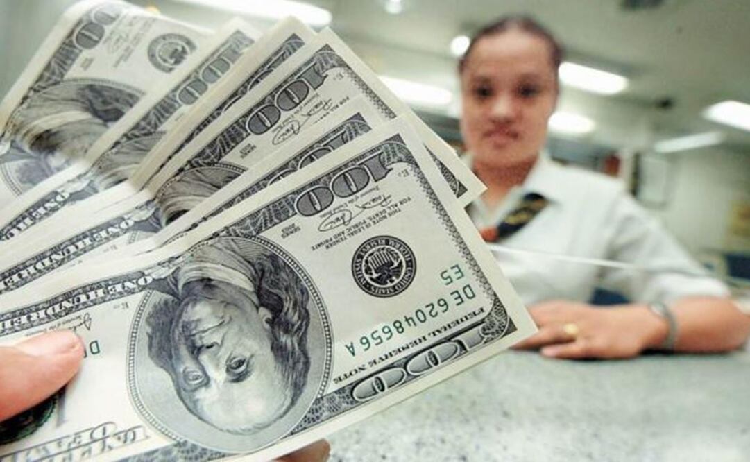 Dólar imparable; promedia los $21.45 en ventanillas