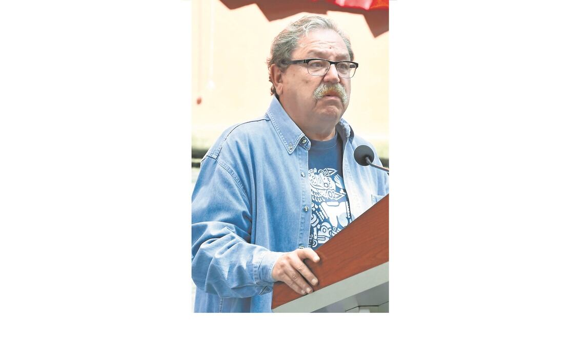 Cepillan inauguración de librería del FCE en Cuba