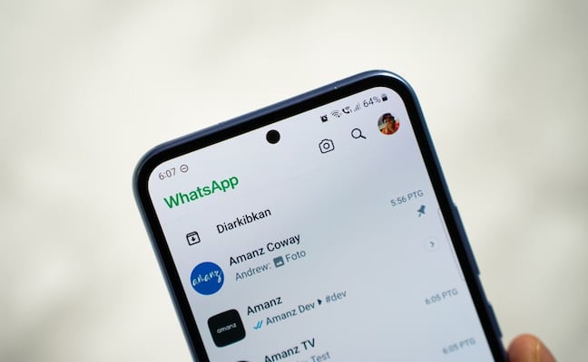 Cómo leer mensajes de WhatsApp sin que aparezca el visto