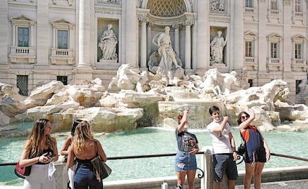 ¿Cobrarán visita a la Fuente de Trevi?; Roma retoma la idea