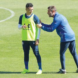 Delantera celeste a quitarse la sequía