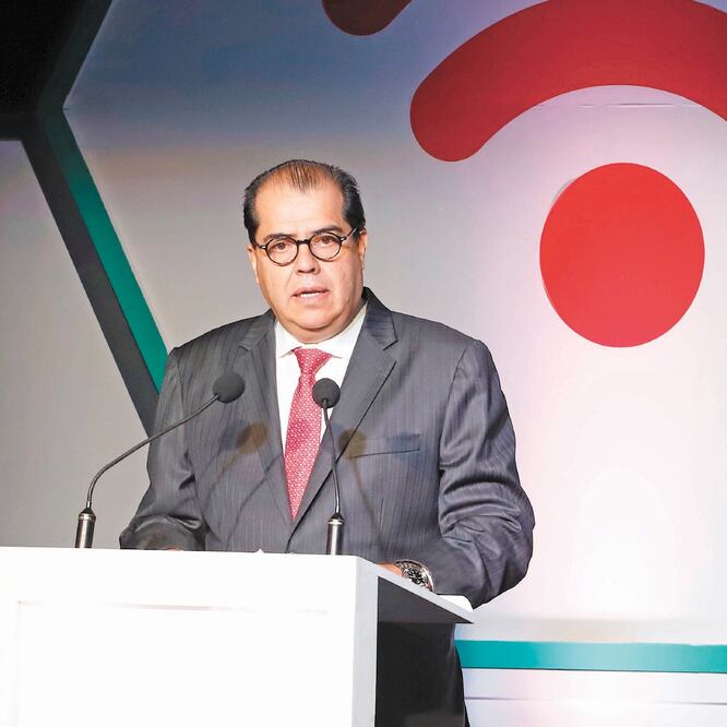 Reco mendación. Carlos Funes, presidente de la Canieti, urgió a desarrollar políticas públicas enfocadas al diseño de investigación y desarrollo. BERENICE FREGOSO. EL UNIVERSAL