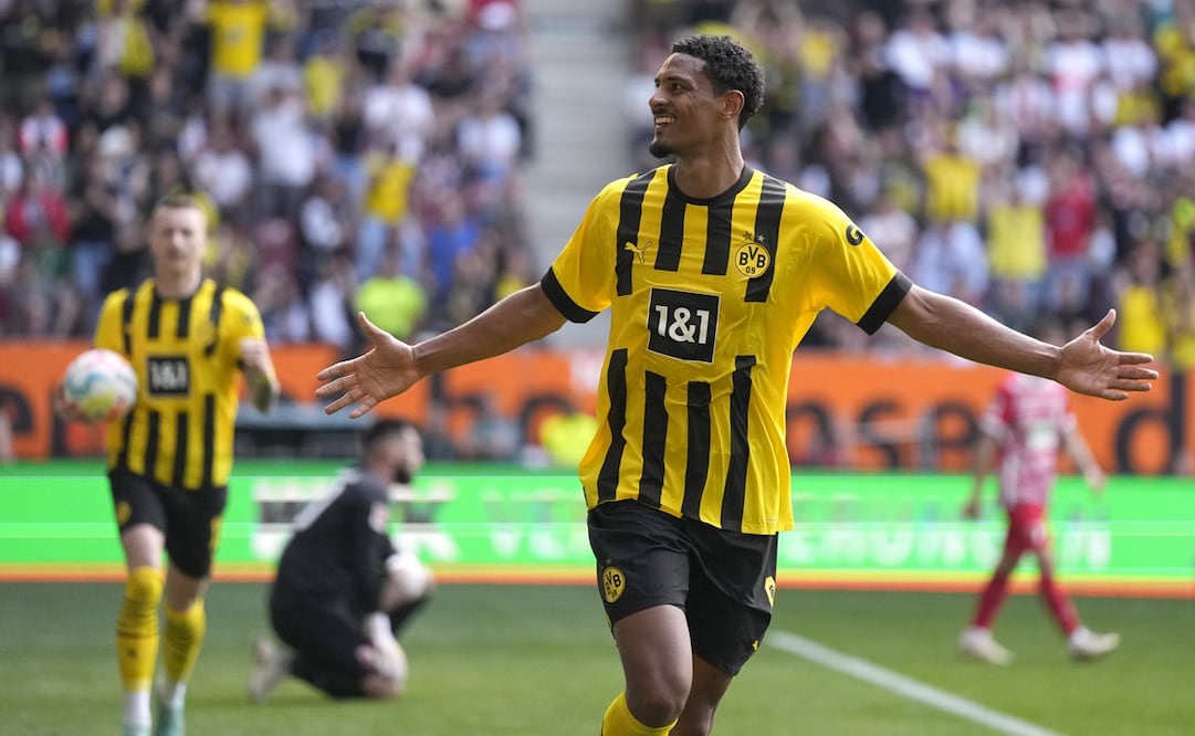 Sébastien Haller convirtió un doblete para el Dortmund / Foto: AP
