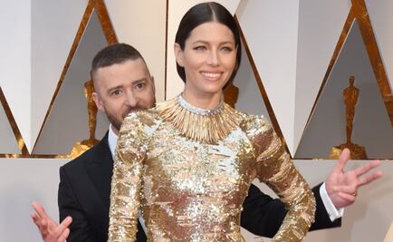 Justin Timberlake se cuela en foto de Jessica Biel