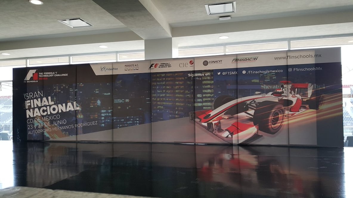 Nuestros campeones en la final en Kuala Lumpur de F1 in Schools