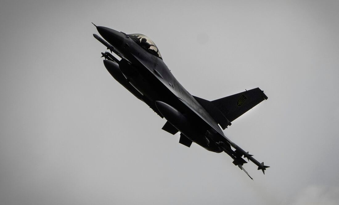 Ucrania anunció el jueves que un caza F-16 se estrelló. Foto: AP