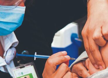 Farmacéuticas deben tener protocolos para vacunar contra Covid-19: doctor Baruch Díaz