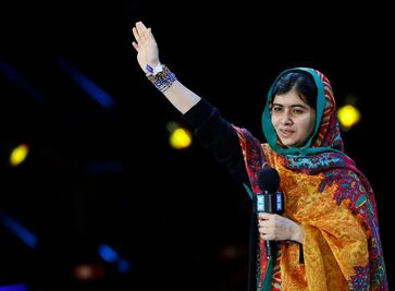 Malala regresa a Pakistán por primera vez desde que intentaron matarla