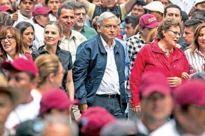 Critican a López Obrador por apoyar a la CNTE