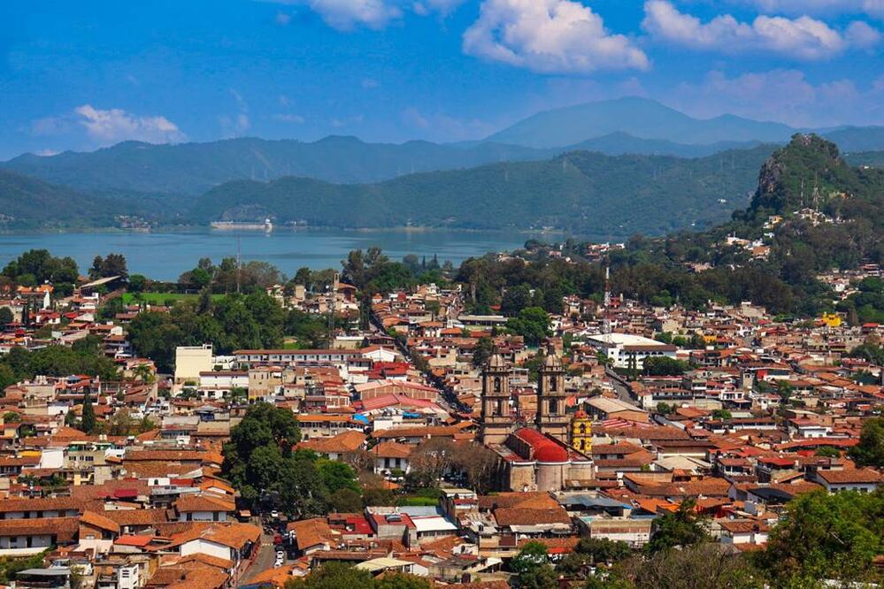 “Por primera vez en años que está ese problema vigente, que todo mundo sabía que existía en Valle de Bravo, la Guardia Nacional y la Secretaría de Marina, ya fueron a cerrar esos negocios”, destacó el presidente del Comité de Estudios Económicos del IMEF, Víctor Manuel Herrera. Foto: Dirección de Turismo de Valle de Bravo