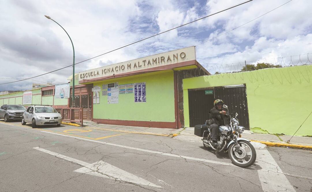 La Secundaria 0591 Ignacio Manuel Altamirano cerrará por el contagio de un maestro. Foto: Jorge Alvarado/ EL UNIVERSAL.