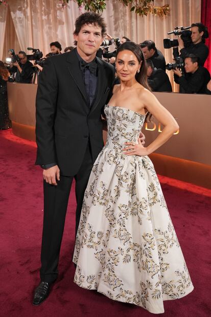 Ashton Kutcher y Mila Kunis. (Photo by Jordan Strauss/Invision/AP)