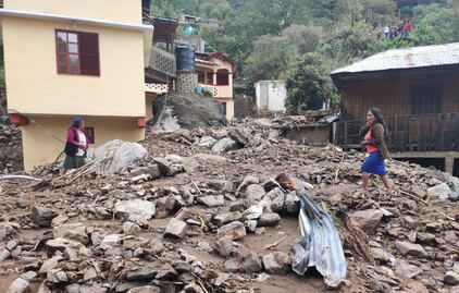 Restablece CFE 35% la energía eléctrica en Oaxaca y Veracruz tras paso de Agatha