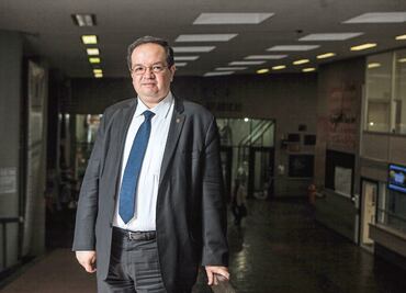 Nombran a Leonardo Lomelí secretario general de la UNAM