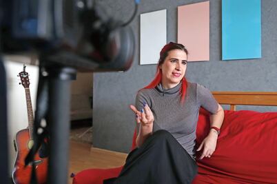 "Influencer". Los ninis que ganan oro