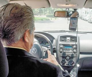 Uber y Rappi deben dar eFactura a los usuarios