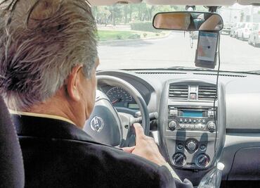 Uber y Rappi deben dar eFactura a los usuarios