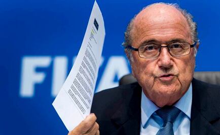Sepp Blatter sí considera quedarse en FIFA: asesor