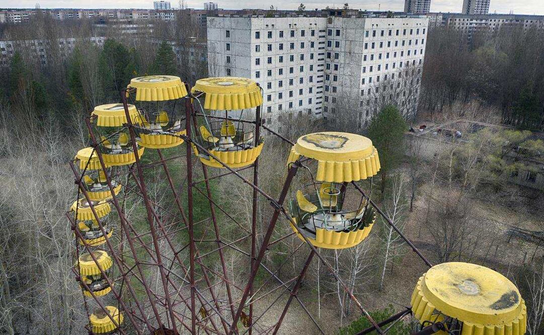 Chernobyl: Ucrania informa de aumento de radiación La agencia nuclear de Ucrania informó este viernes de una subida de los niveles de radiación en la zona de exclusión de Chernobyl que fue tomada este jueves por fuerzas rusas. Según un comunicado de la ag