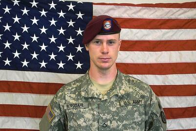 Sargento estadounidense Bergdahl evita prisión tras desertar en Afganistán