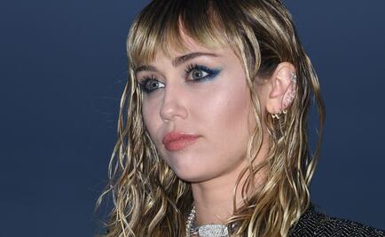 Miley Cyrus es hospitalizada y Cody Simpson le lleva serenata