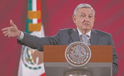 Pide Ejecutivo a adversarios no meterse con su familia