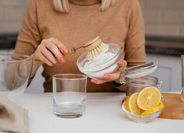 Bicarbonato y agua oxigenada: ¿cómo usarlos juntos para limpiar, desinfectar y eliminar bacterias en casa?