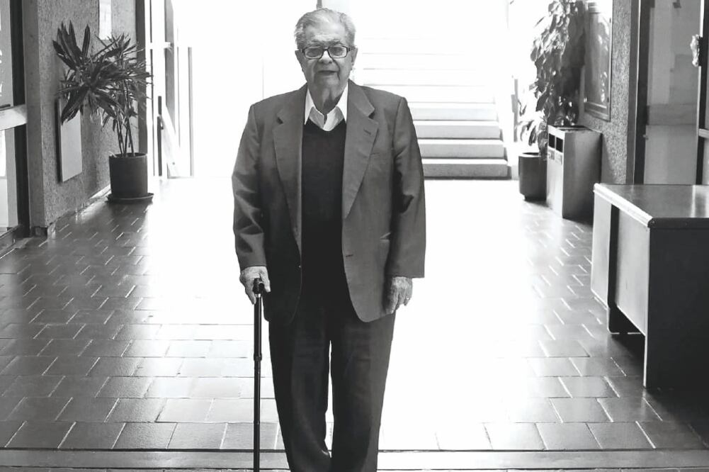 El escritor mexicano ingresó al hospital desde el 11 de enero. Foto: ARCHIVO EL UNIVERSAL