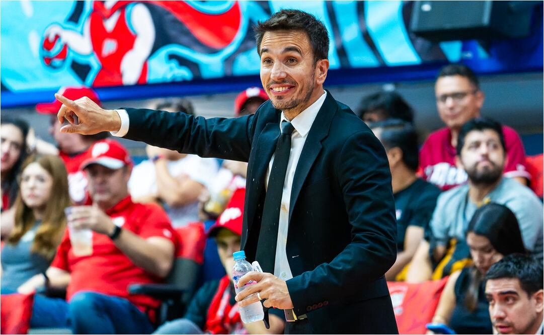 Nicolás Casalánguida al frente de los Diablos Rojos. FOTO: IMAGO7