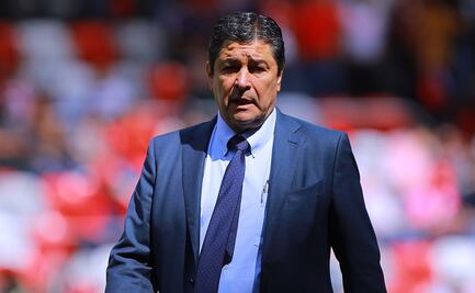 Tena reconoce que Peláez no le asegura que seguirá en Chivas