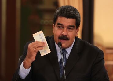 Oposición en Venezuela convoca a huelga contra plan económico de Maduro