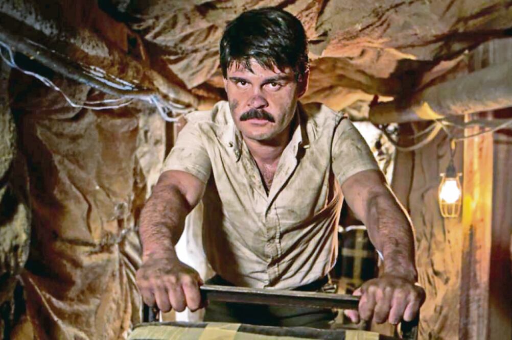 El actor dice que muchos pasajes de la vida de El Chapo le han puesto en perspectiva los orígenes de Guzmán Loera. (FOTOS: UNIVISIÓN)