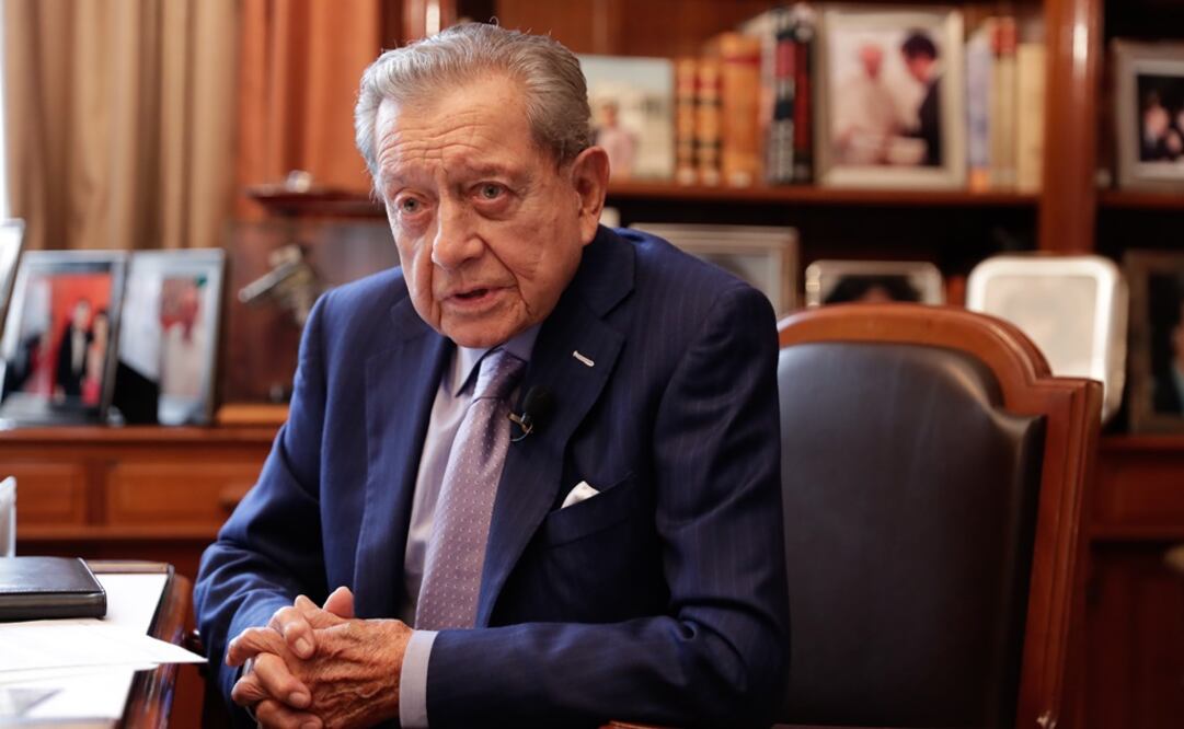 ​Recibe Miguel Alemán Velasco reconocimiento del MIT