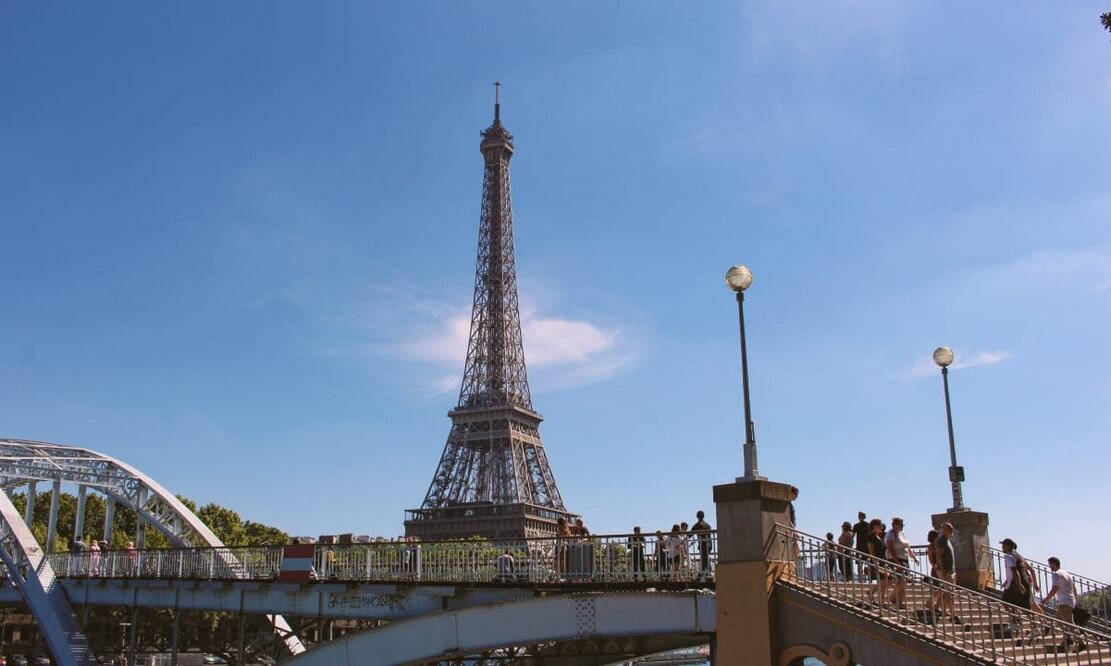 Aunque el mito fue desmentido por el INAH, en el imaginario colectivo el Puente de Fierro seguirá siendo el hermano lejano de la Torre Eiffel. Imagen: Unsplash