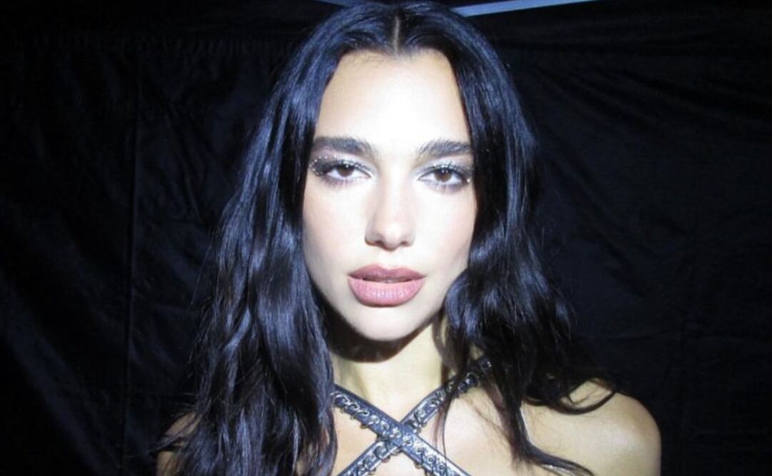 Dua Lipa se volvió la envidia de todas al mostrar en Instagram un par de botas de invierno con argollas. Foto: Instagram @dualipa