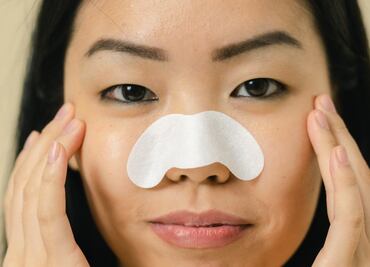 El truco viral para eliminar puntos negros con polvo de hornear