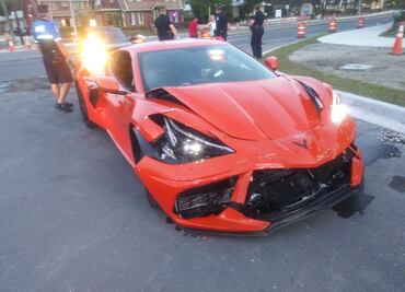 Chocan auto de 1.4 mdp un día después de su entrega