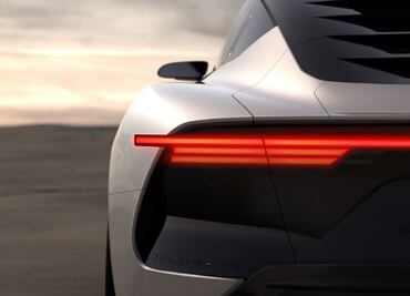 Develan foto del nuevo DeLorean, el automóvil de "Volver al Futuro"