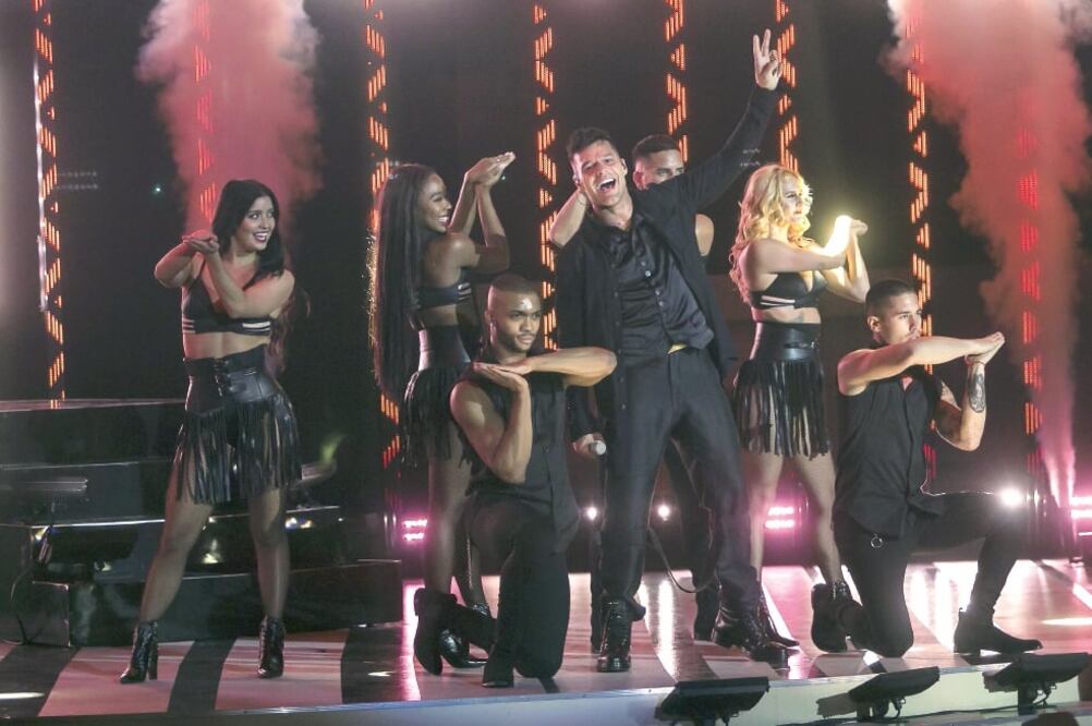 Después de un retraso técnico, el intérprete puertorriqueño levantó el ánimo con su presencia. (FOTOS: CLASOS)