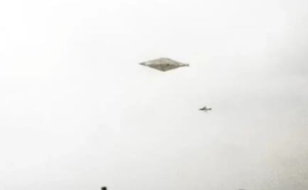 Sale a la luz la "mejor foto de un OVNI”, oculta por más de 30 años