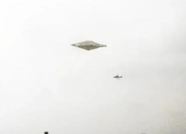 Sale a la luz la "mejor foto de un OVNI”, oculta por más de 30 años