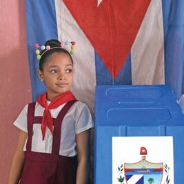 Cubanos votan Constitución que reafirma socialismo